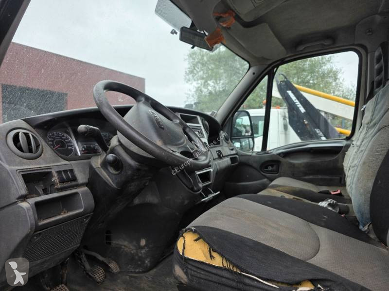 Véhicule utilitaire Nissan