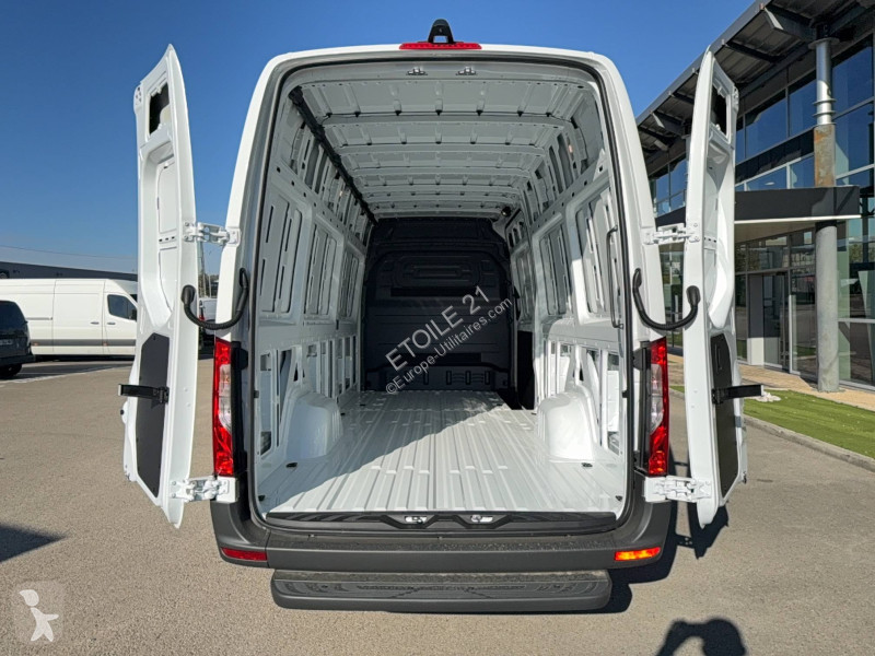 Véhicule utilitaire Mercedes SPRINTER FGN 317...