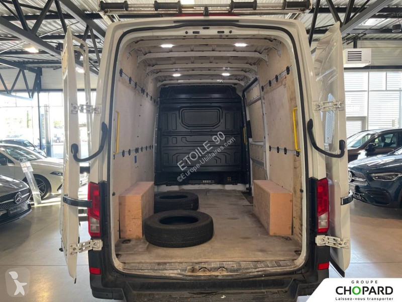 Véhicule utilitaire Volkswagen CRAFTER VAN 35...
