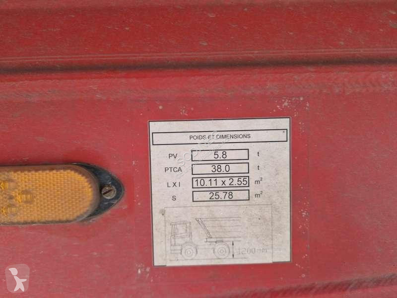 Véhicule utilitaire   3 ESSIEUX