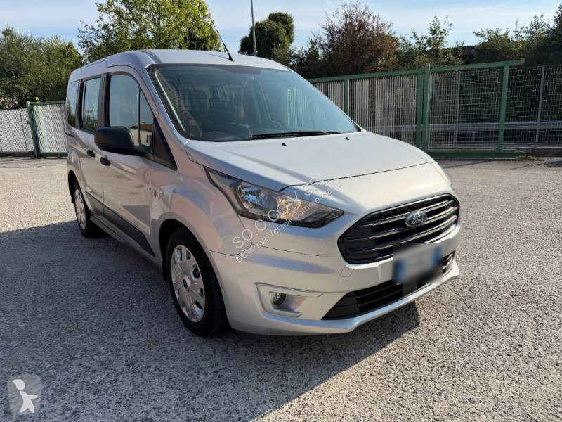 Véhicule utilitaire Ford