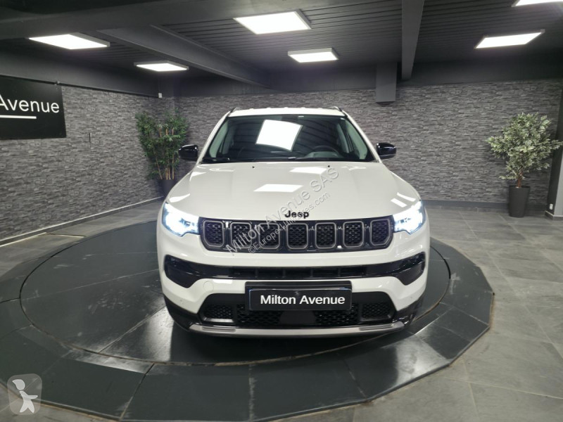 Véhicule utilitaire Jeep COMPASS 1.5 Turbo T4...