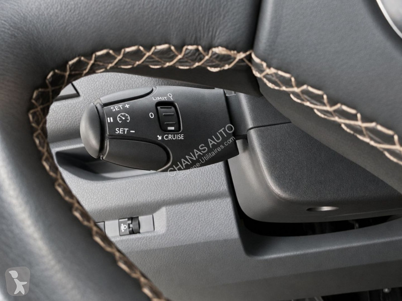 Véhicule utilitaire Peugeot LONG 2.0 BLUEHDI...