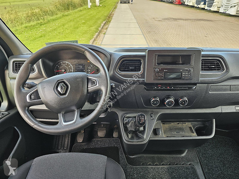 Véhicule utilitaire Renault 2.3 DCI 145 DC DL...