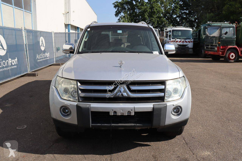Véhicule utilitaire Mitsubishi