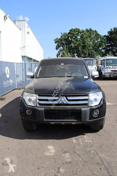 Véhicule utilitaire Mitsubishi