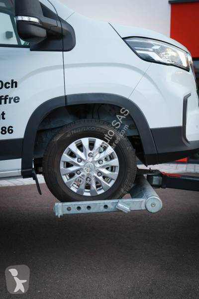 Véhicule utilitaire Iveco 70C17
