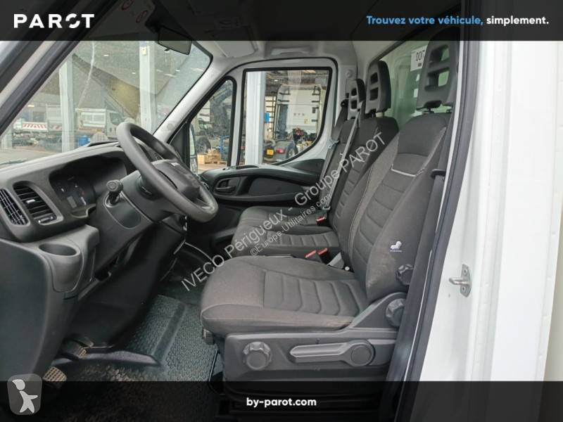 Véhicule utilitaire Iveco 35C16H EMP 4100