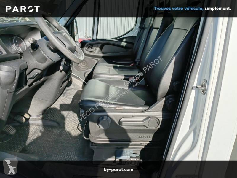Véhicule utilitaire Iveco 35C16H EMP 3750 TOR