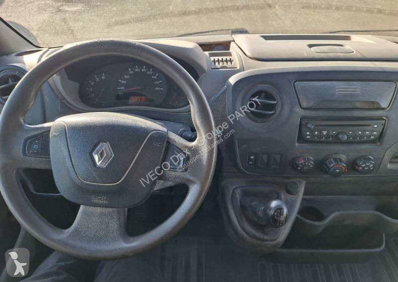 Véhicule utilitaire Renault 125 DCI