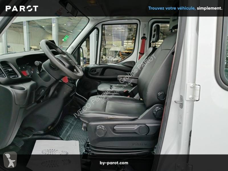 Véhicule utilitaire Iveco 35C16 D BENNE DOUBLE...