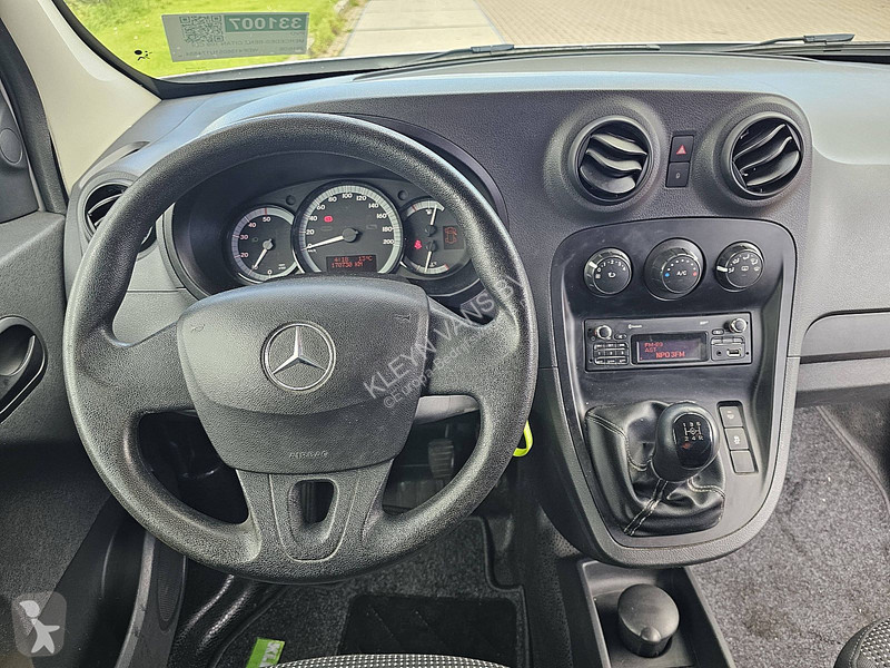 Véhicule utilitaire Mercedes 109 CDI XL ac...