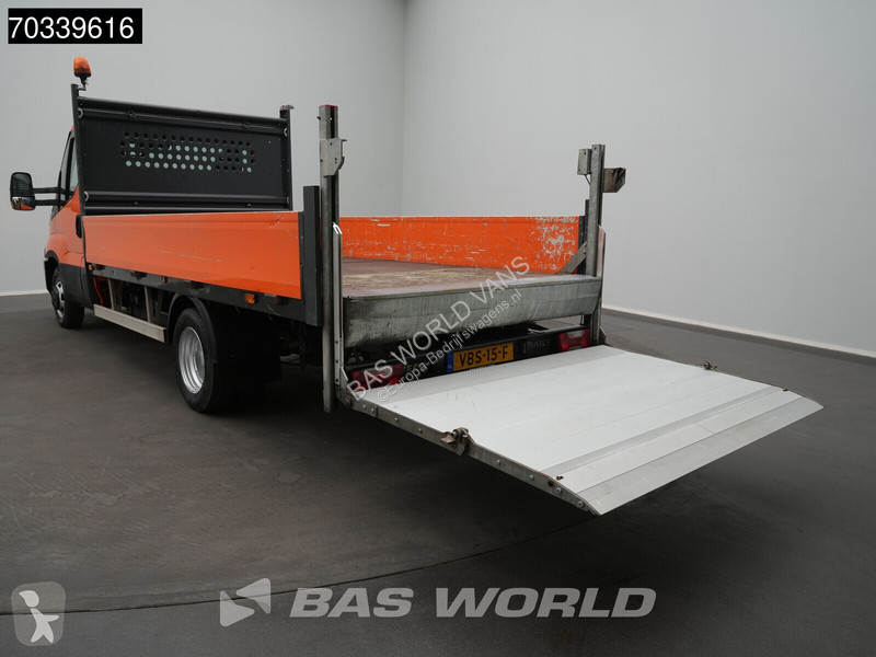 Véhicule utilitaire Iveco 35C14 Laadklep...