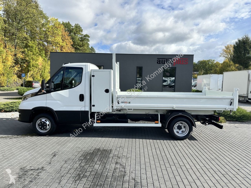 Véhicule utilitaire Iveco 35C16 DAILY