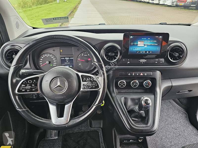 Véhicule utilitaire Mercedes 110 CDI ac carplay...
