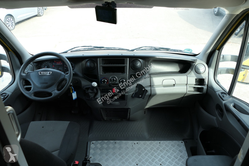 Iveco Daily 35 S11 C30C AUTOMATIK KAMERA Regale...