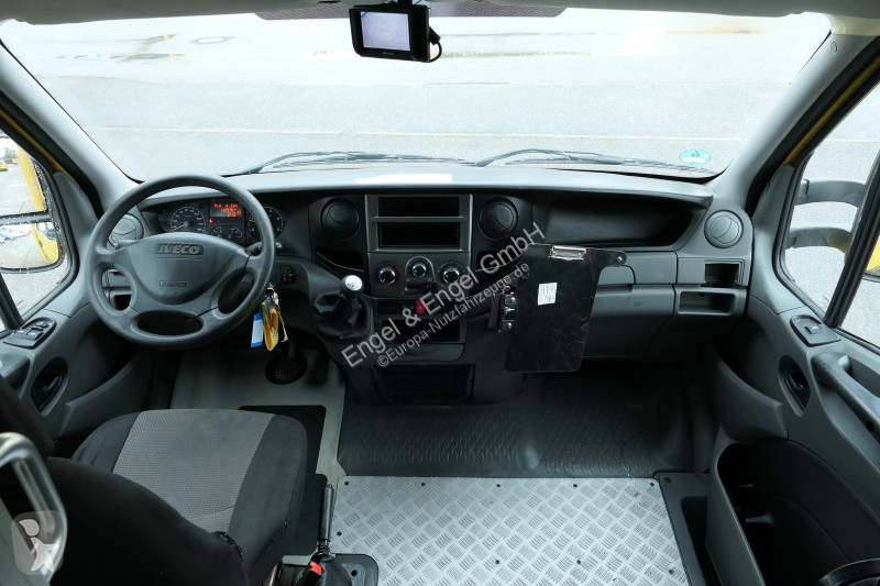 Užitkové vozidlo Iveco Daily 35 S11 C30C...