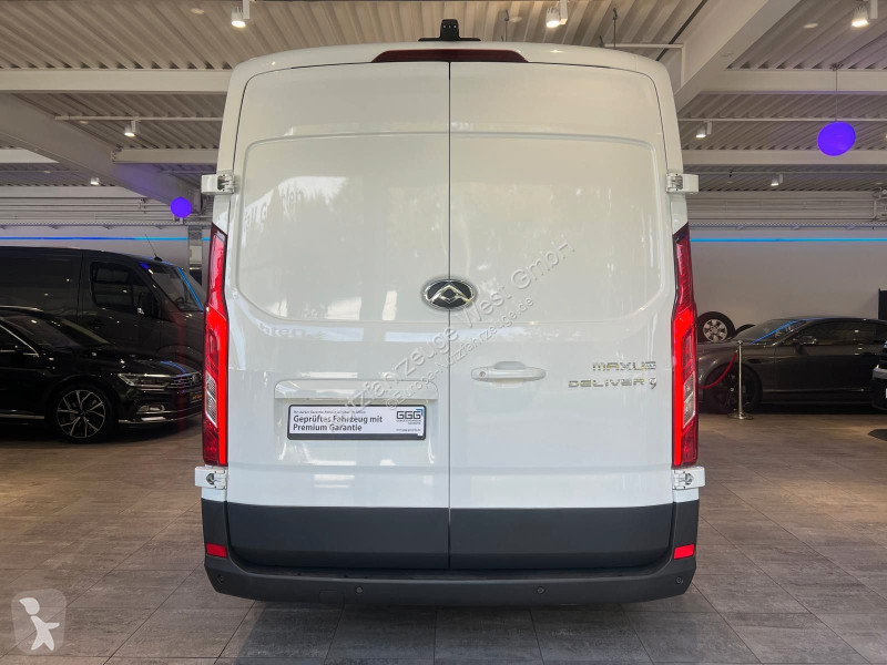 Véhicule utilitaire Maxus 9 2.0 TDCi L3H2...