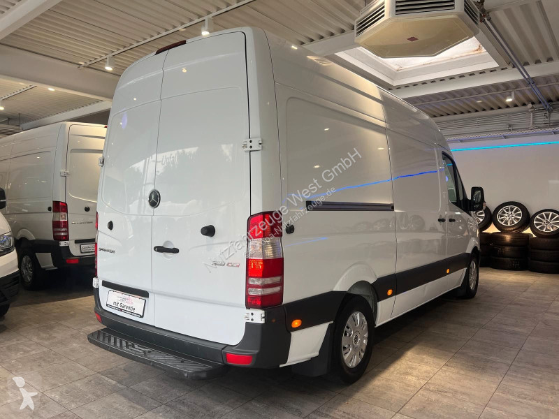 Véhicule utilitaire Mercedes 313/316 CDI...