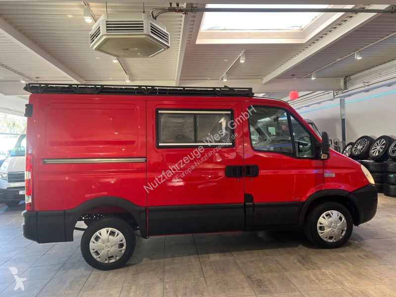 Véhicule utilitaire Iveco...