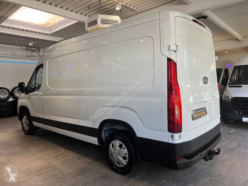 Véhicule utilitaire Maxus 9 L3H2...