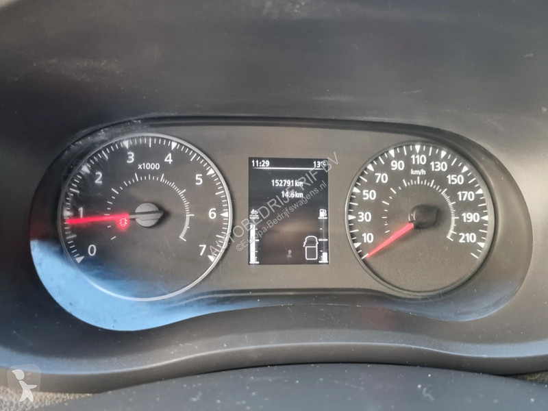Véhicule utilitaire Renault 2.3 dci 146 pk...
