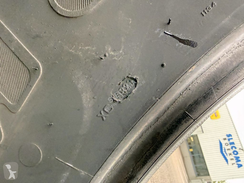 Véhicule utilitaire Trelleborg 650/65R42 TM800