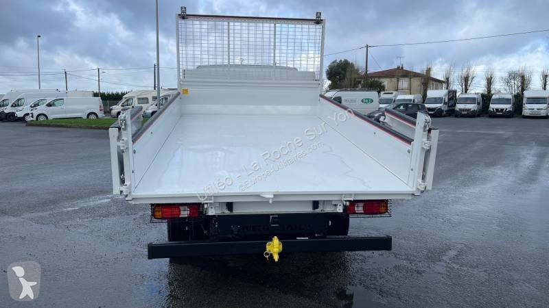 Véhicule utilitaire Iveco 35C16H EMP 3750 TOR