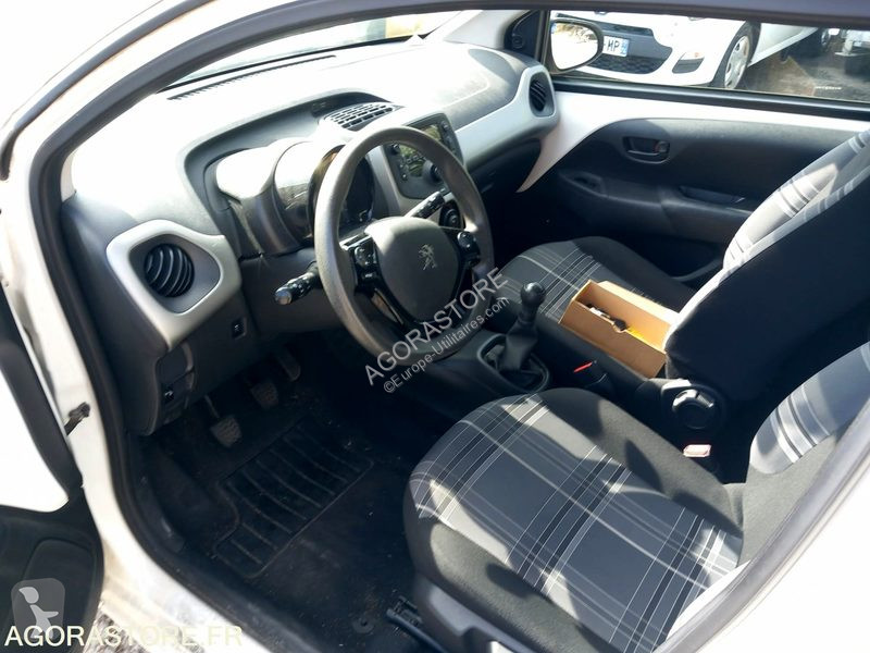 Peugeot 108 van