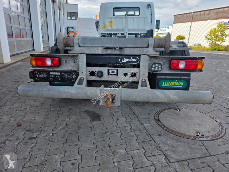 Véhicule utilitaire Mitsubishi Fuso 7C18 4x2...
