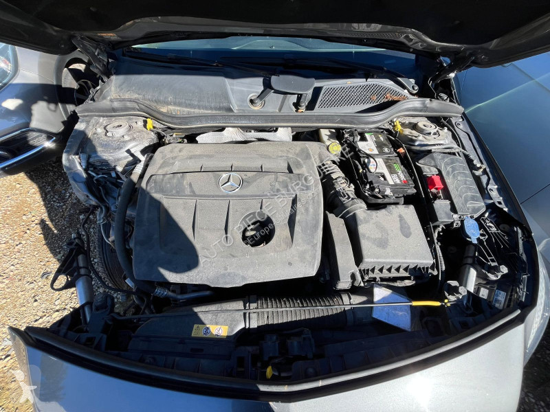 Véhicule utilitaire Mercedes 180d CDi 109...