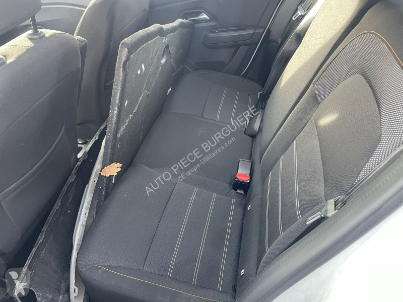Véhicule utilitaire Dacia TCe 90 Easy-R Stepway...