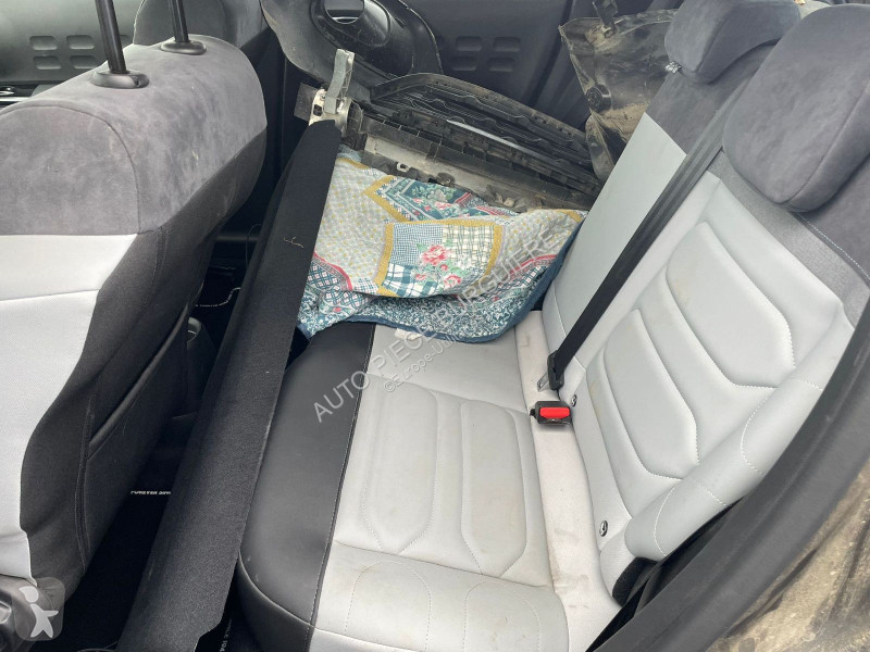 Véhicule utilitaire Citroën C3 1.2 Puretech 110...