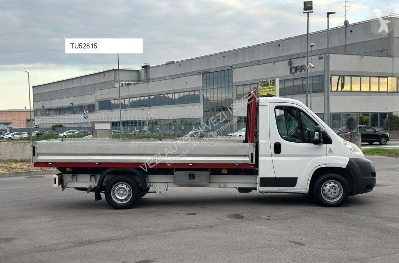 Véhicule utilitaire Fiat ducato
