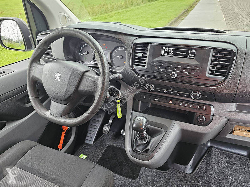 Véhicule utilitaire Peugeot