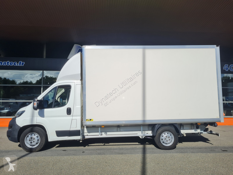 Véhicule utilitaire Peugeot BOXER CCB 435 L4...