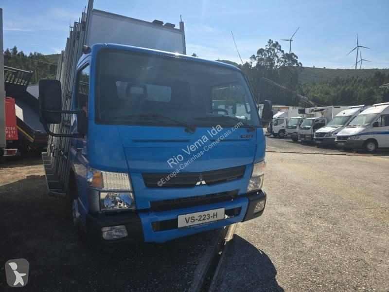 Véhicule utilitaire Mitsubishi Fuso 3C13