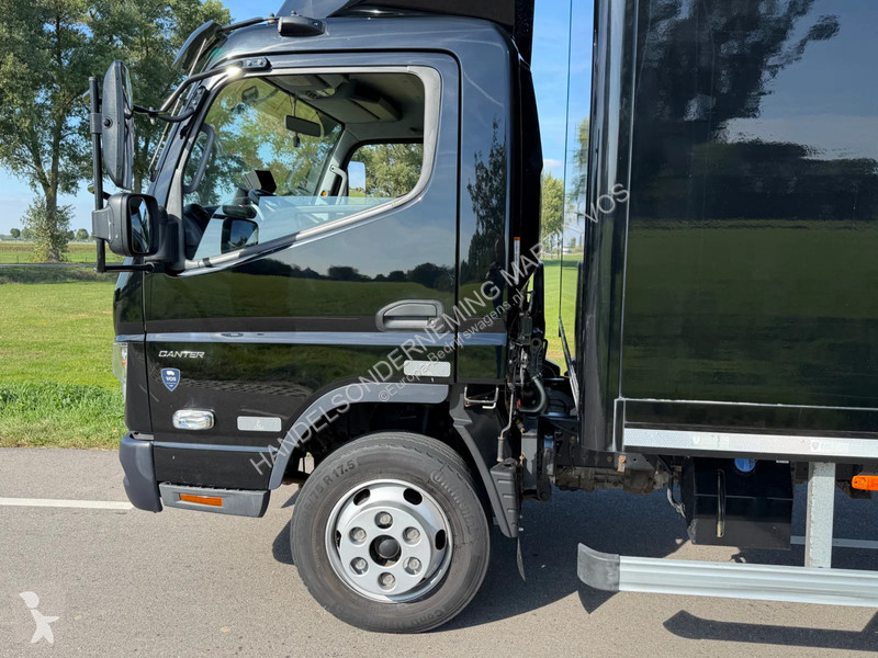 Mitsubishi FUSO FUSO truck