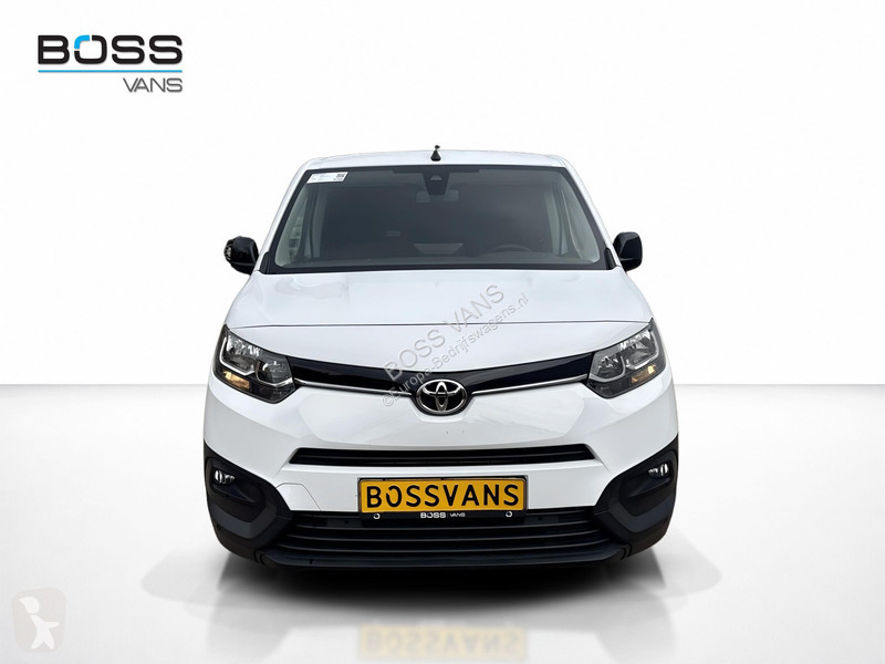 Véhicule utilitaire Toyota ProAce City 1.2T...