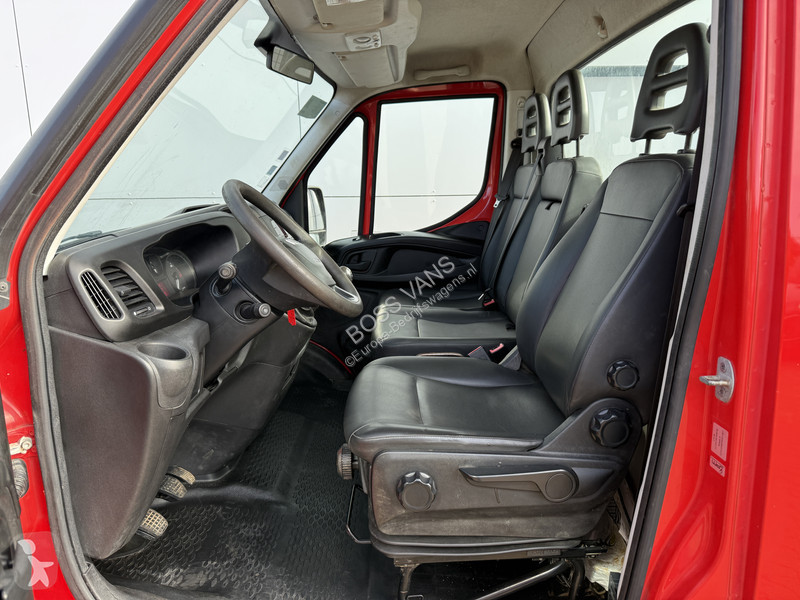 Véhicule utilitaire Iveco 35C12 2.3