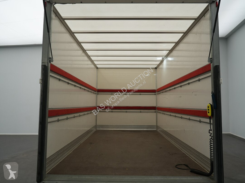 Véhicule utilitaire Ford 130pk