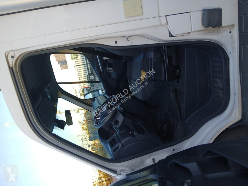 Véhicule utilitaire Renault 2.3CDI
