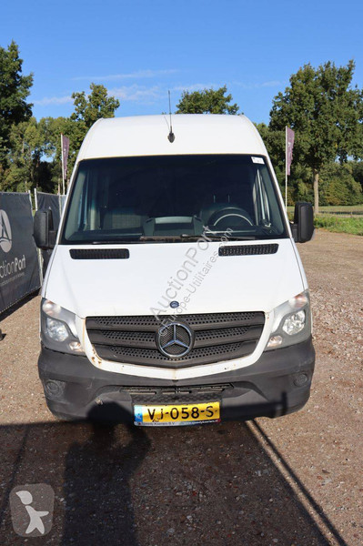 Véhicule utilitaire Mercedes 310 CDI