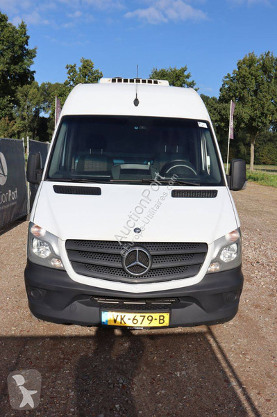 Véhicule utilitaire Mercedes