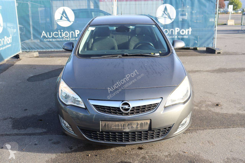 Véhicule utilitaire Opel