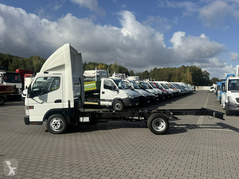 Véhicule utilitaire Mitsubishi Fuso