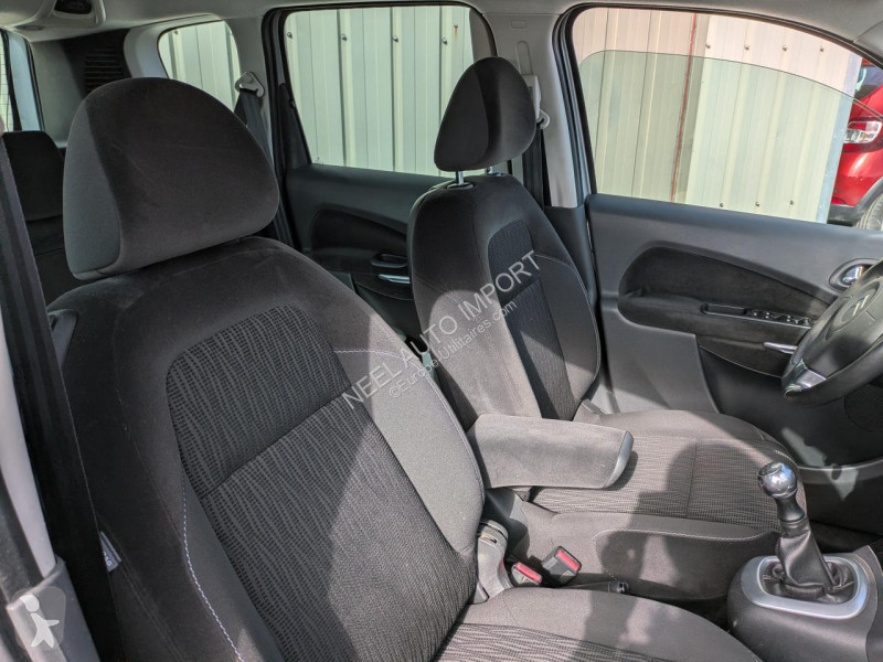 Véhicule utilitaire Citroën C3 PICASSO...