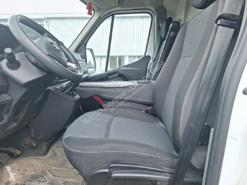 Véhicule utilitaire Renault F3500 L2H2 2.3 Blue...