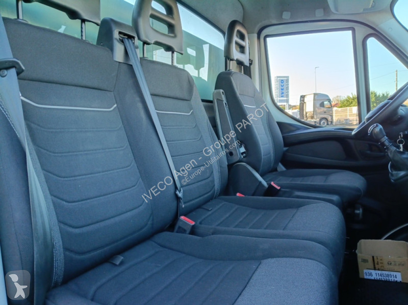 Véhicule utilitaire Iveco 35C16H empattement...