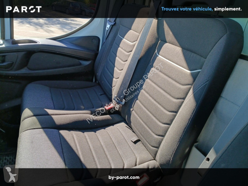 Véhicule utilitaire Iveco 35C16H empattement...